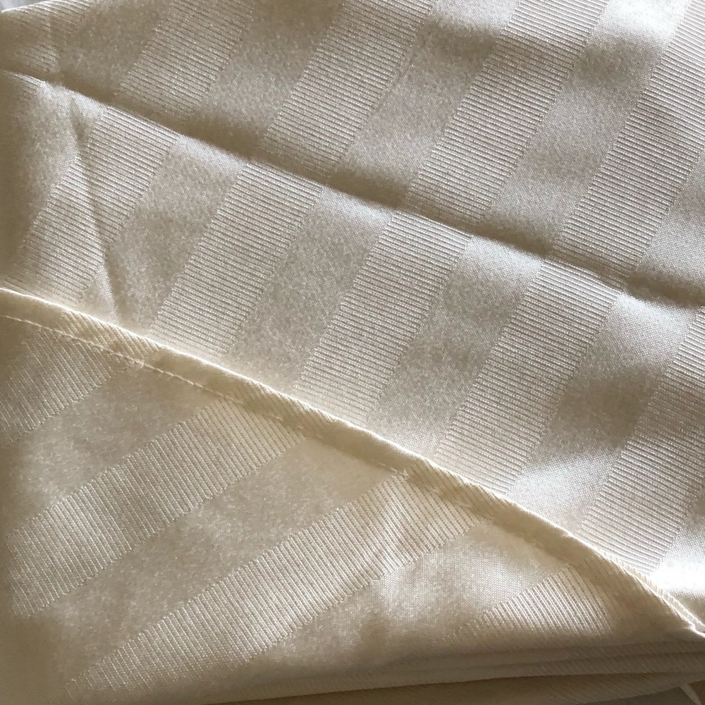 🌸TABLE CLOTH & SHEAR